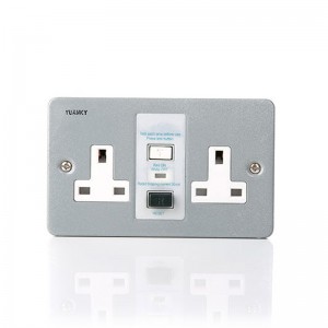 Wholesale China supplier RCD 13A protected safety double socket